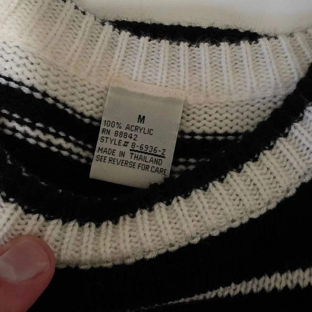 Sweater  - Picture 4 of 4